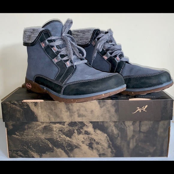 amazon asics womens running shoes